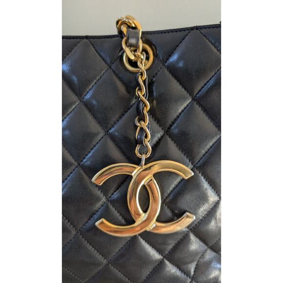 Chanel 24k Black Quilted Lambskin CC Medallion Chain Tote Vintage with COA - Picture 2 of 15